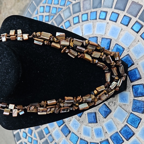 Dyed Brown Mother of Pearl 3 Strand Necklace - Picture 2 of 4